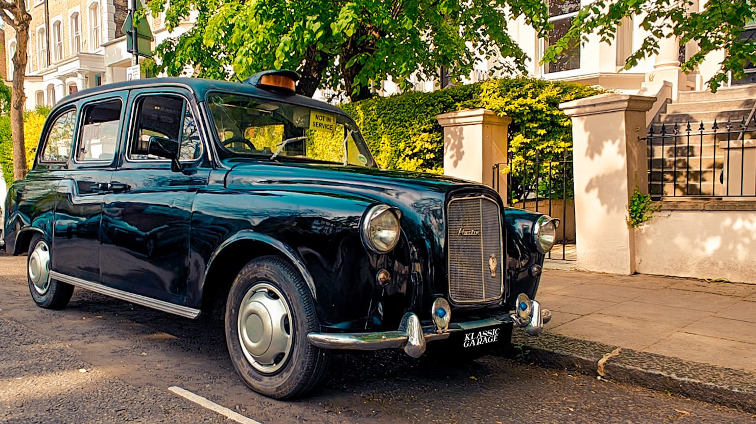 Classic London Black Taxi for Hire London